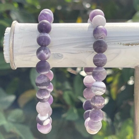 8mm Matte Amethyst Stretch Bead Bracelet - Picture 4 of 8